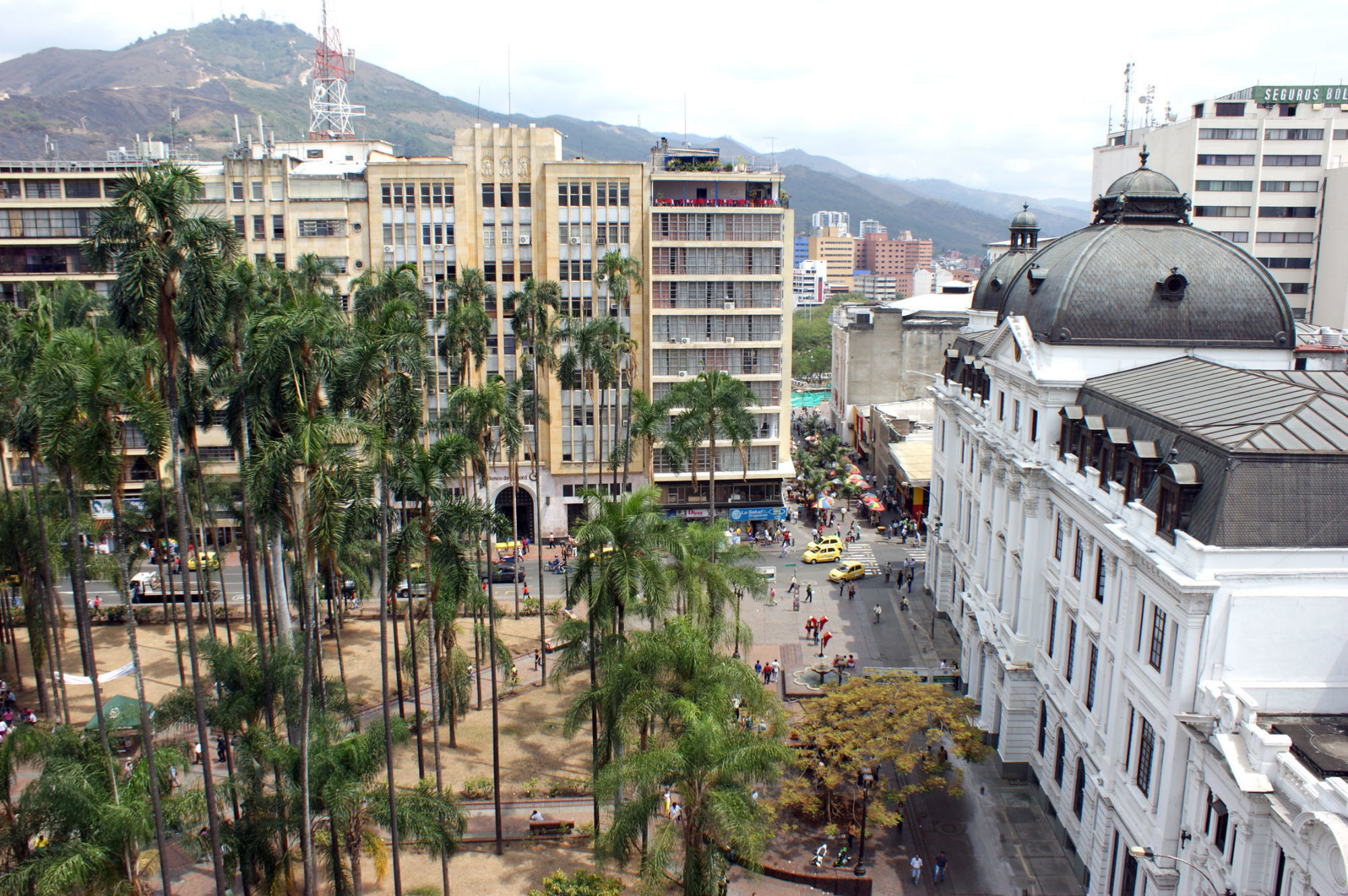 Hotel Royal Plaza Cali Exteriör bild
